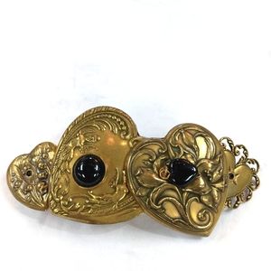 Barrette